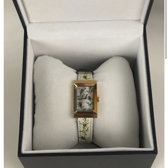 Gucci Women's G-Frame Mother of Pearl Floral Dial Watch - Picture 2 of 2